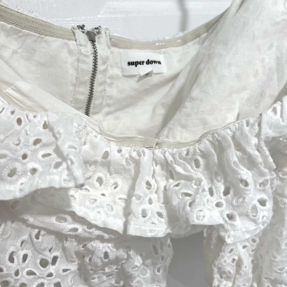 Superdown Tiff Ruffle Crop Top - Picture 4 of 5